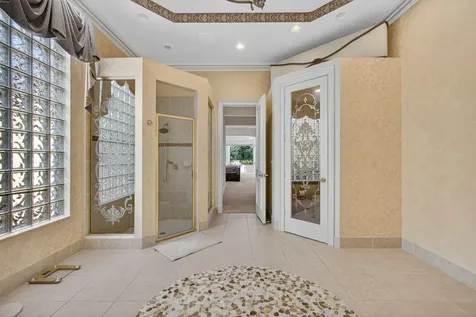 119 Via Paradisio Palm Beach Gardens FL 33418
