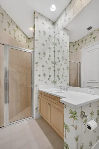 119 Via Paradisio Palm Beach Gardens FL 33418