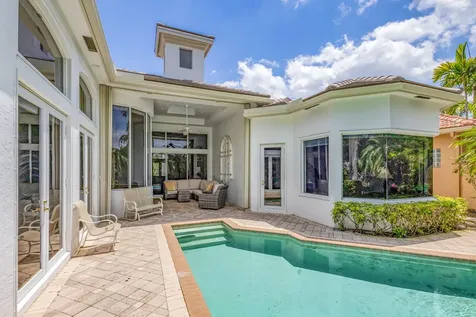 119 Via Paradisio Palm Beach Gardens FL 33418