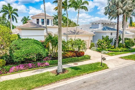 119 Via Paradisio Palm Beach Gardens FL 33418