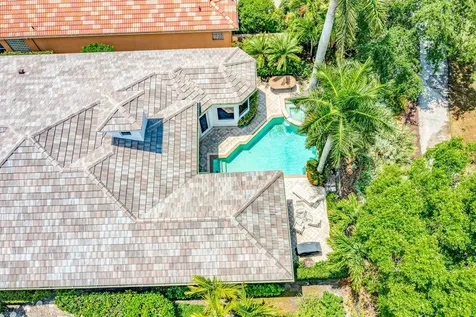 119 Via Paradisio Palm Beach Gardens FL 33418