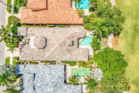 119 Via Paradisio Palm Beach Gardens FL 33418