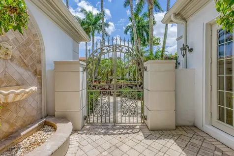 119 Via Paradisio Palm Beach Gardens FL 33418