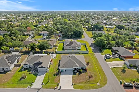 1501 Sw Neponset Road Port Saint Lucie FL 34953