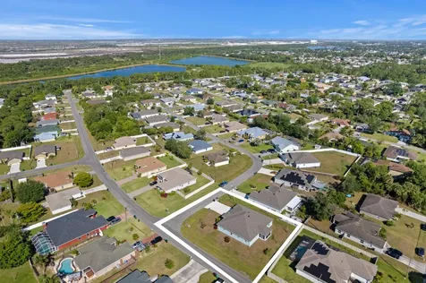 1501 Sw Neponset Road Port Saint Lucie FL 34953