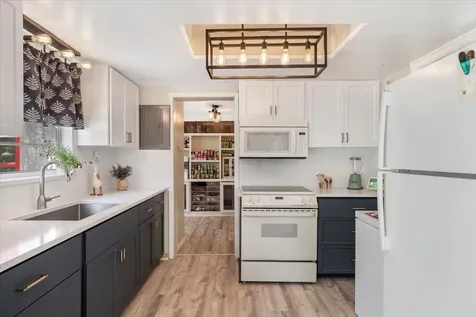 2001 Delmar Avenue Vero Beach FL 32960