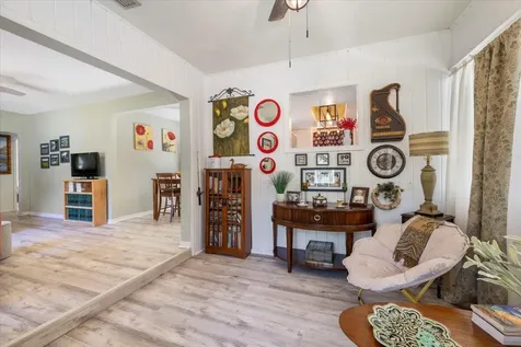 2001 Delmar Avenue Vero Beach FL 32960