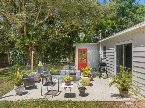 2001 Delmar Avenue Vero Beach FL 32960