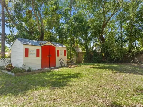 2001 Delmar Avenue Vero Beach FL 32960