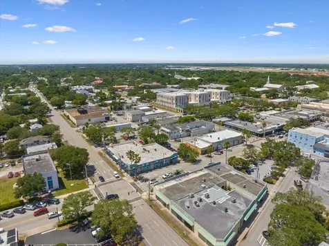 2001 Delmar Avenue Vero Beach FL 32960