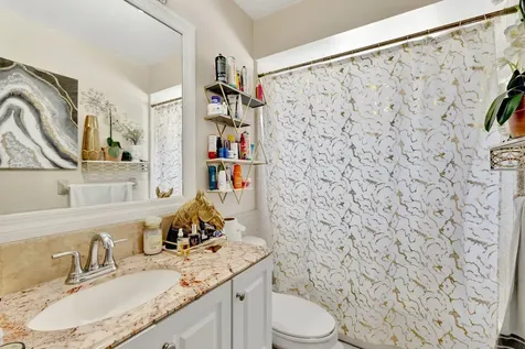 566 Se Floresta Drive Port Saint Lucie FL 34983