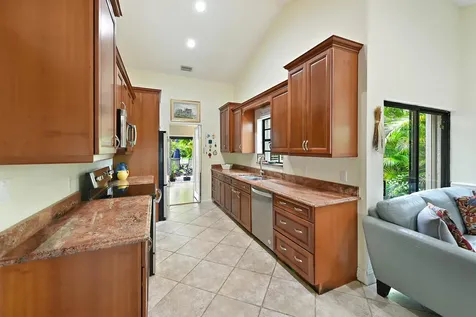 6674 Las Flores Drive Boca Raton FL 33433