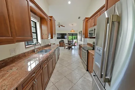 6674 Las Flores Drive Boca Raton FL 33433