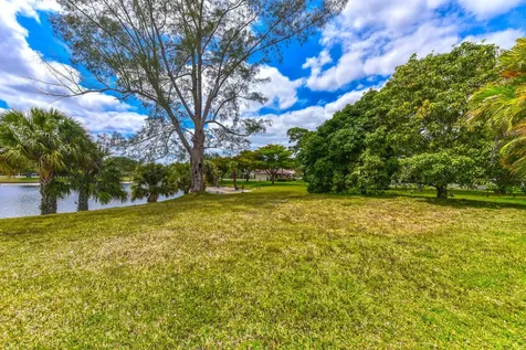 6674 Las Flores Drive Boca Raton FL 33433