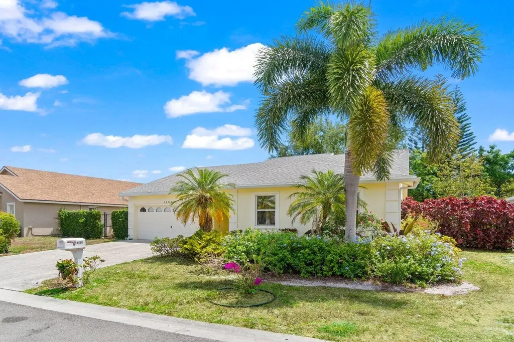 1405 Fairway Circle West Palm Beach FL 33413