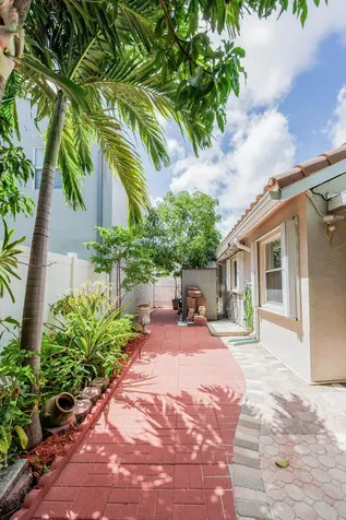 10060 Fanfare Drive Boca Raton FL 33428