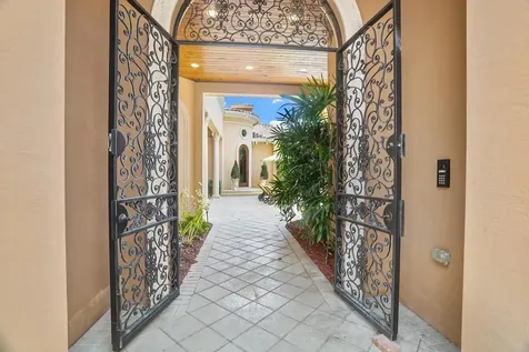 17542 Grand Este Way Boca Raton FL 33496