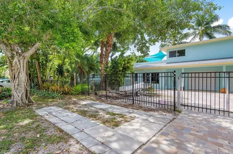 300 SE 7th Avenue Delray Beach FL 33483