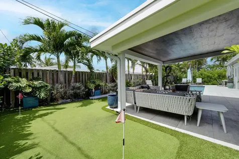 520 Ne 17th Street Boca Raton FL 33432