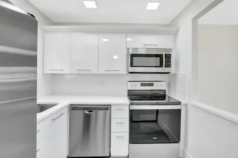 2750 Sunrise Lakes Drive Sunrise FL 33322