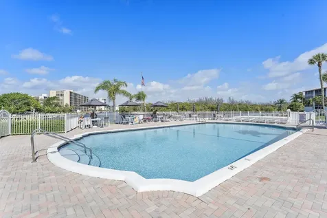 101 Ne 19th Avenue Deerfield Beach FL 33441