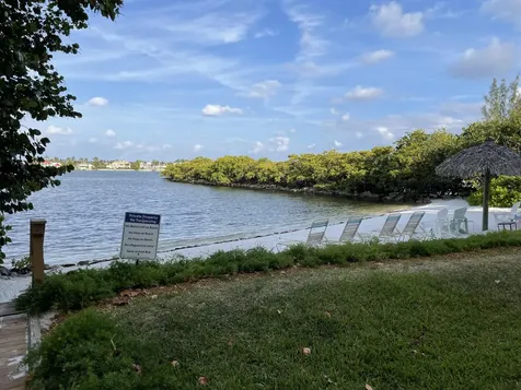 1200 Scotia Drive Hypoluxo FL 33462