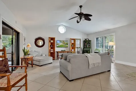 894 Camino Gardens Lane Boca Raton FL 33432