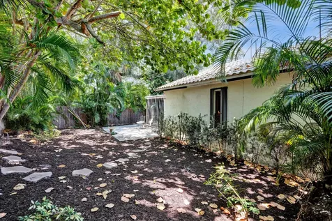 894 Camino Gardens Lane Boca Raton FL 33432