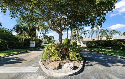 894 Camino Gardens Lane Boca Raton FL 33432