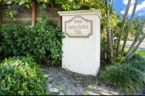 894 Camino Gardens Lane Boca Raton FL 33432