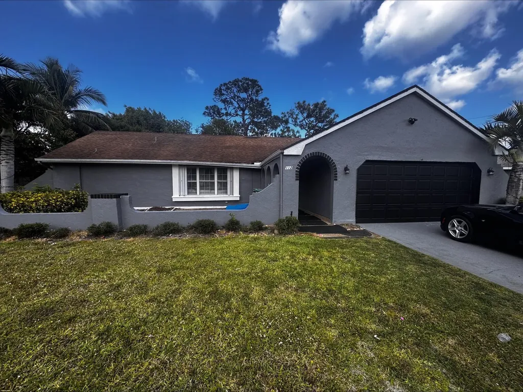 112 Ne Caprona Avenue Port Saint Lucie FL 34983