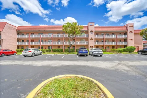 9621 Sunrise Lakes Boulevard Sunrise FL 33322