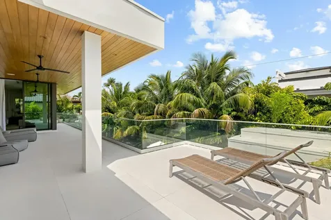 735 W Fern Drive Boca Raton FL 33432