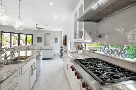 7015 Nw 27th Avenue Boca Raton FL 33496