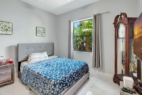 7015 Nw 27th Avenue Boca Raton FL 33496