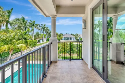 7015 Nw 27th Avenue Boca Raton FL 33496