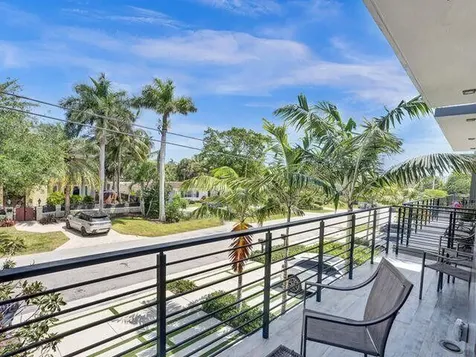 2514 Ne 21st Street Fort Lauderdale FL 33305