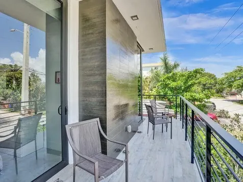 2514 Ne 21st Street Fort Lauderdale FL 33305
