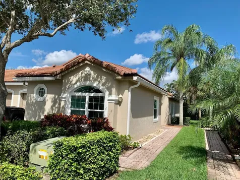 8411 Via Leonessa Boca Raton FL 33433