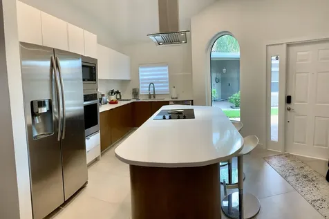 8411 Via Leonessa Boca Raton FL 33433