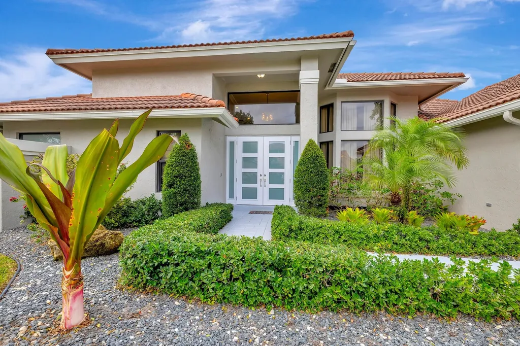 4875 Hunters Way Boca Raton FL 33434