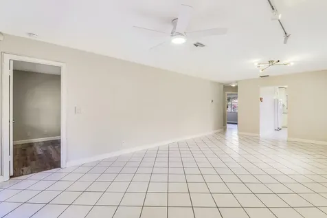 6252 Walk Circle Boca Raton FL 33433