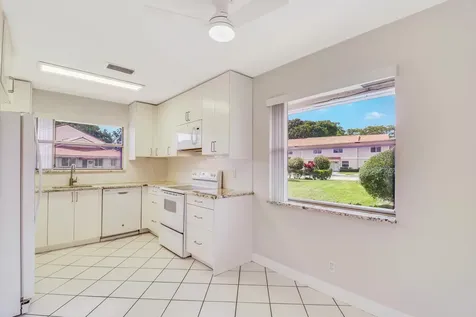 6252 Walk Circle Boca Raton FL 33433