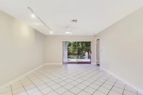 6252 Walk Circle Boca Raton FL 33433