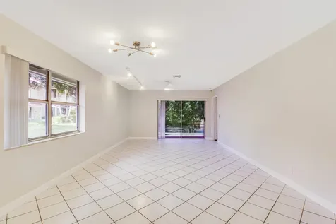 6252 Walk Circle Boca Raton FL 33433