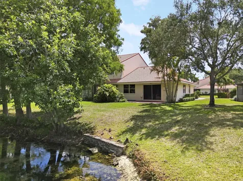 6252 Walk Circle Boca Raton FL 33433