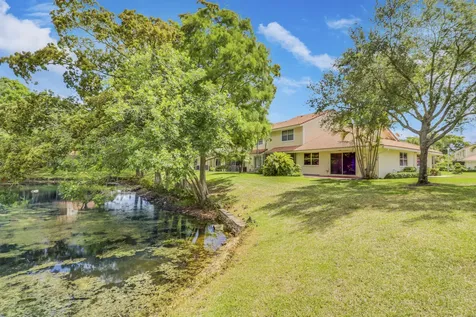 6252 Walk Circle Boca Raton FL 33433