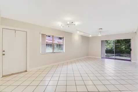 6252 Walk Circle Boca Raton FL 33433