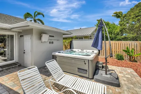 147 Oregon Lane Boca Raton FL 33487