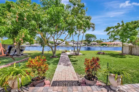147 Oregon Lane Boca Raton FL 33487